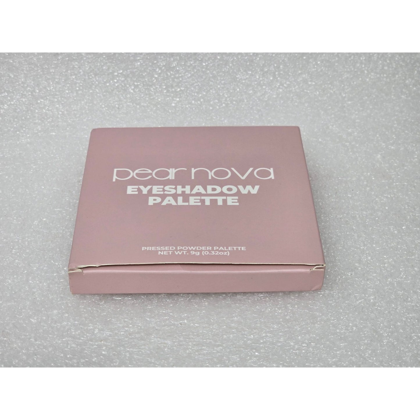 Pear Nova Eyeshadow Palette With 7 Neutral & Bold Shades Pressed Powder