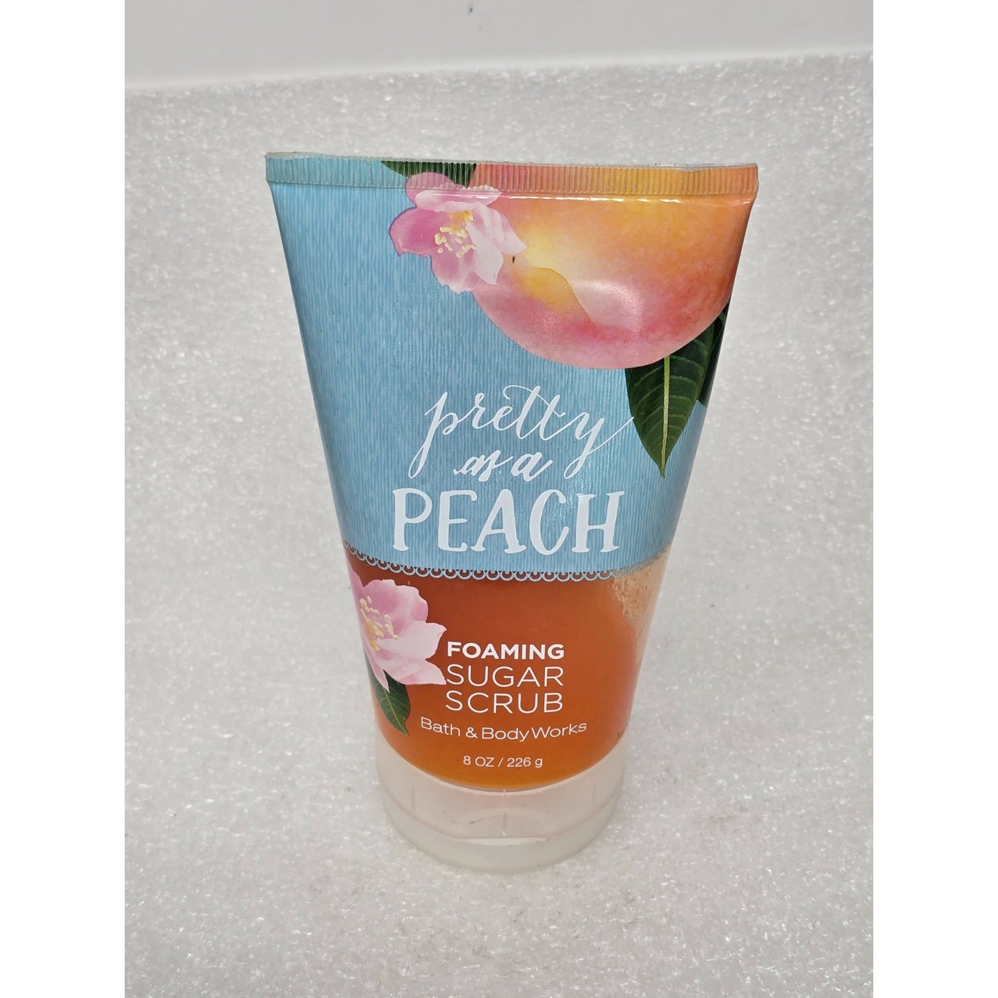Pretty As A Peach Foaming Sugar Scrub 8 Oz Bath & Body Works Fruity Exfoliating