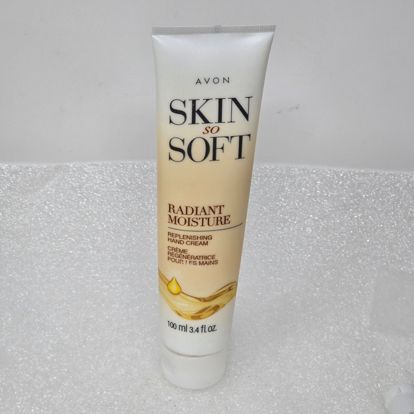 Avon Skin So Soft Radiant Moisture Replenishing Hand Cream 100ml