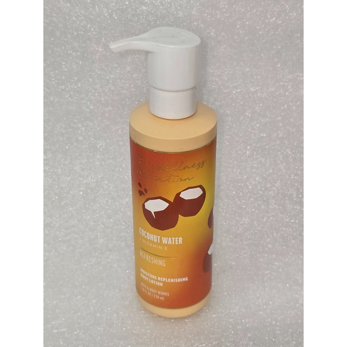 Bath & Body Works Coconut Water & Vitamin E Moisture Replenishing Body Lotion