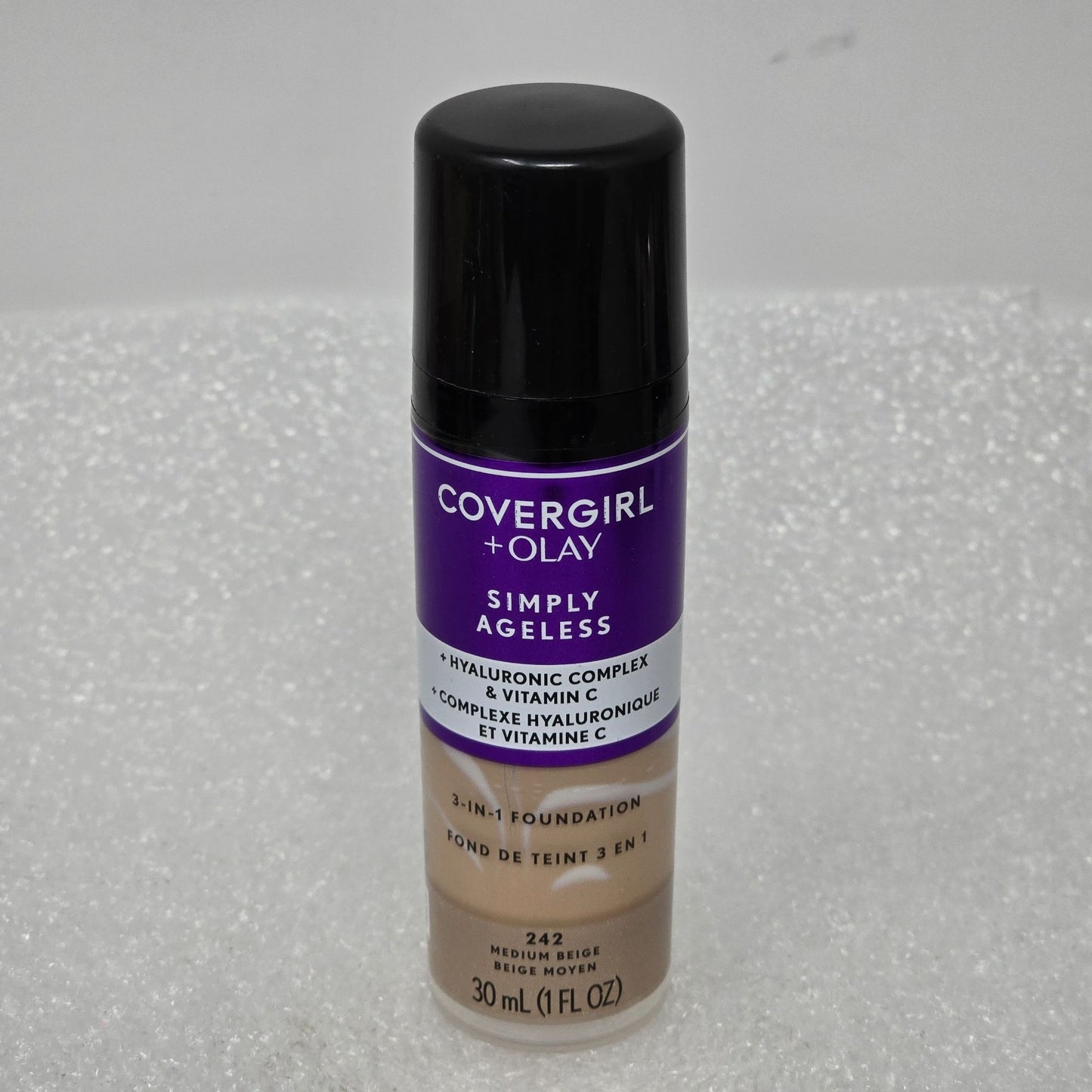 Covergirl + Olay Simply Ageless 3-In-1 Foundation 242 Medium Beige 30 mL