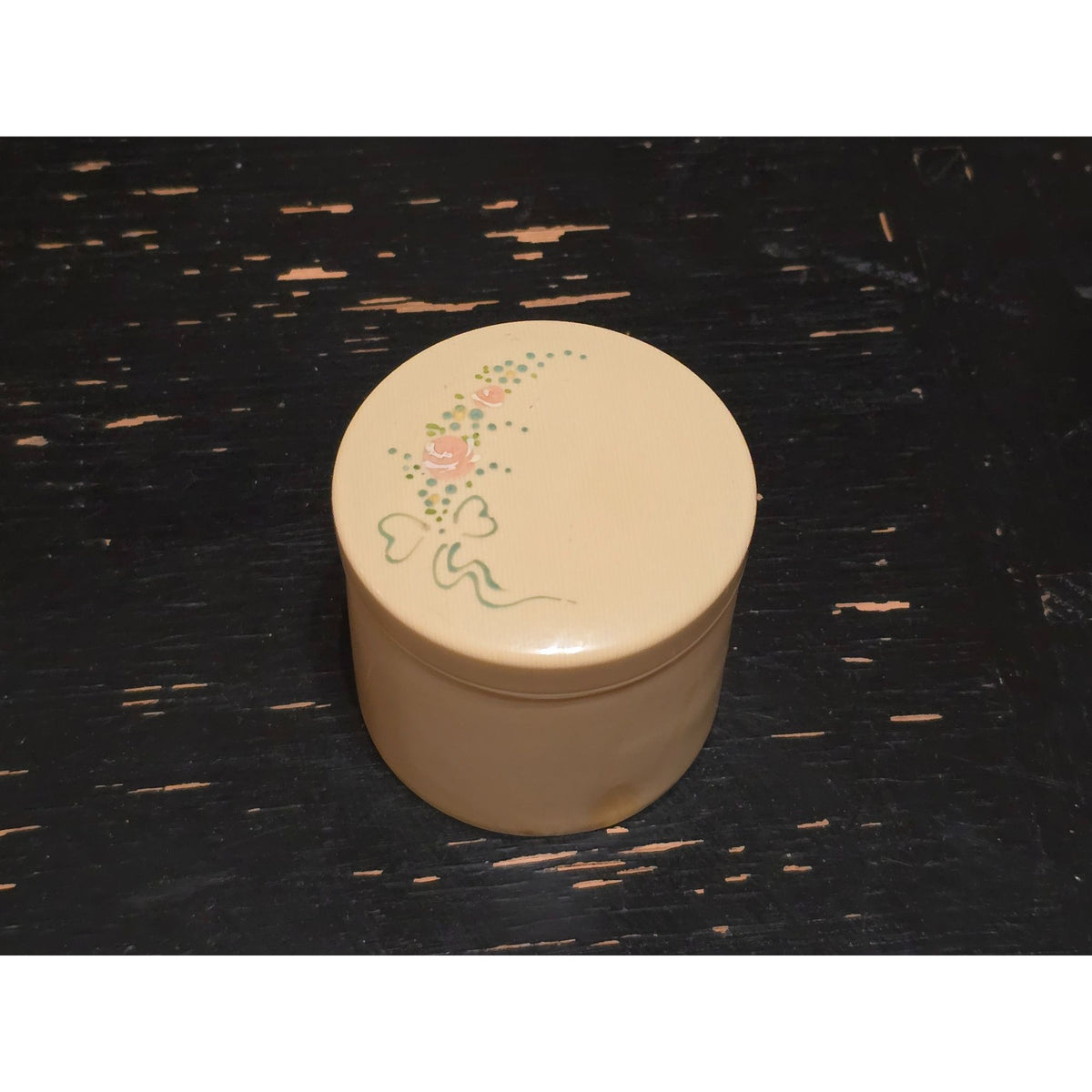Vintage Round Floral Trinket Box Ivory Roses Vanity Powder Keepsake Container