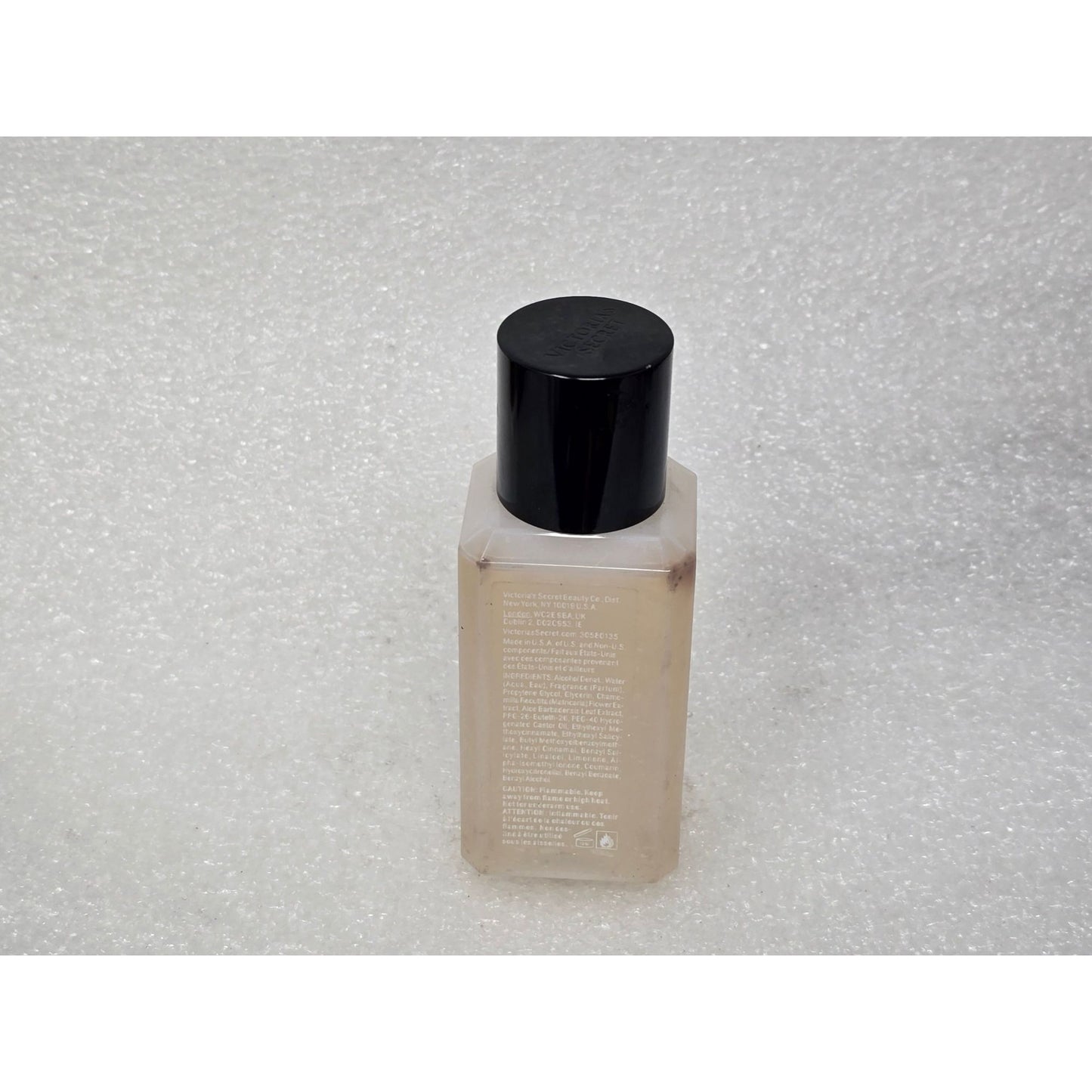 Victoria's Secret Tease Crème Cloud Fragrance Mist 2.5 Fl Oz Travel Size