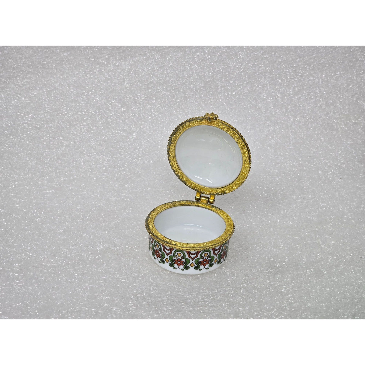 Vintage Chinese Porcelain Panda Trinket Pill Box Brass Gold Tone Hinged