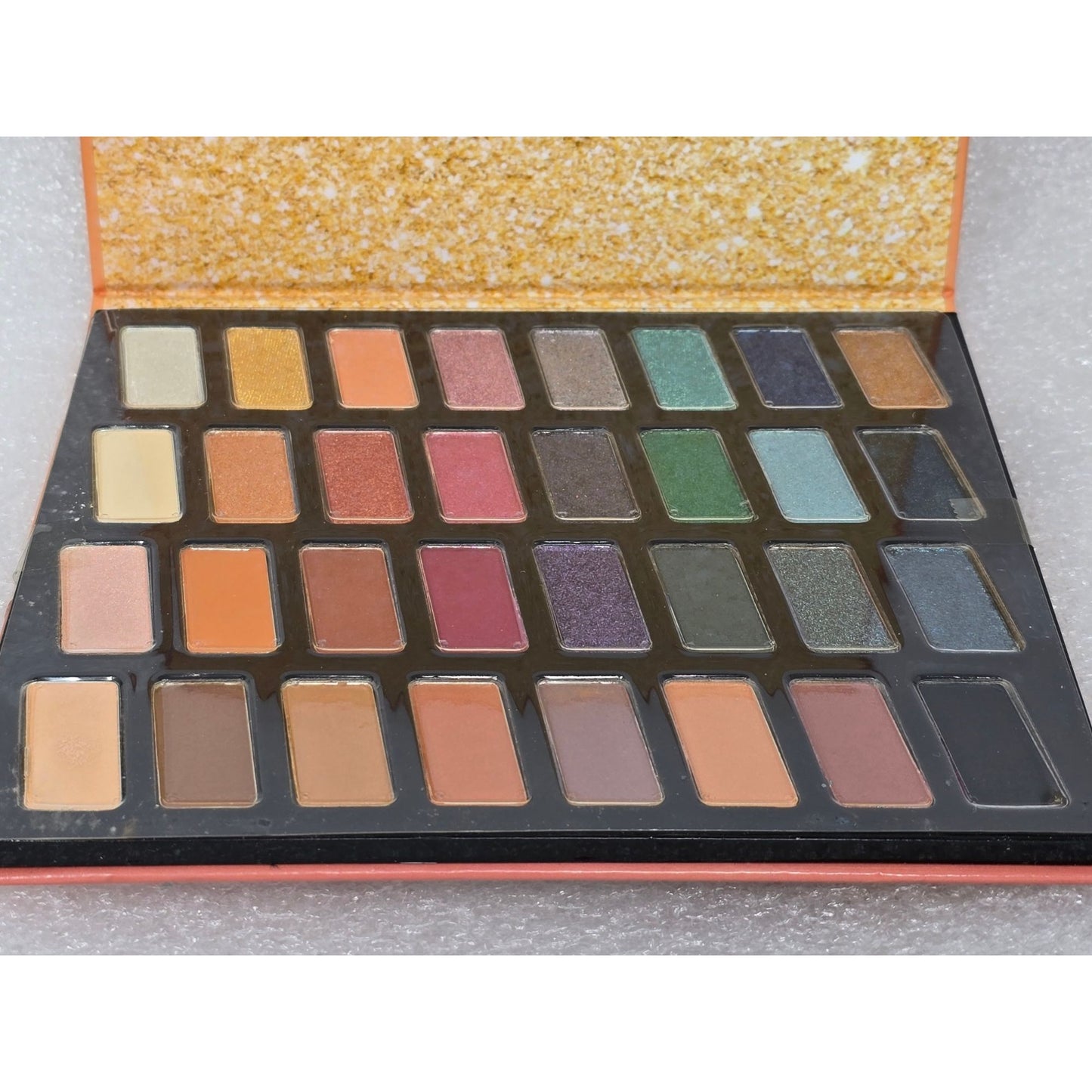 Wet N Wild Coloricon 32-Pan Eyeshadow Palette Versatile Shades Natural To Glam