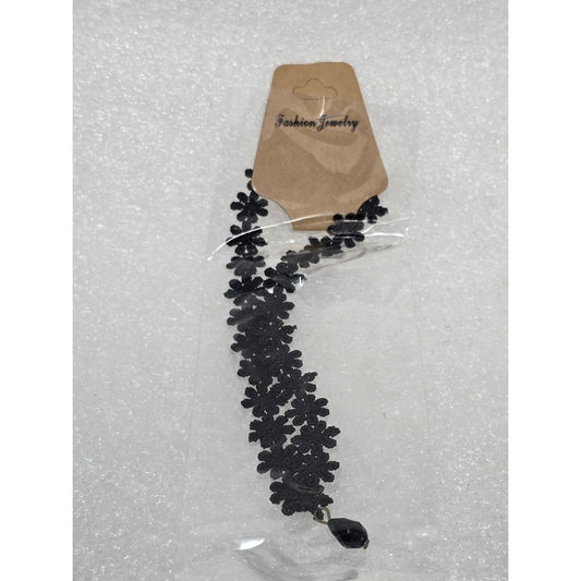 Fashion Jewelry Black Floral Lace Choker Necklace With Teardrop Pendant
