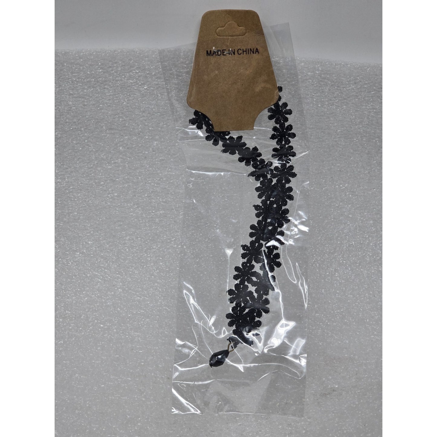 Fashion Jewelry Black Floral Lace Choker Necklace With Teardrop Pendant