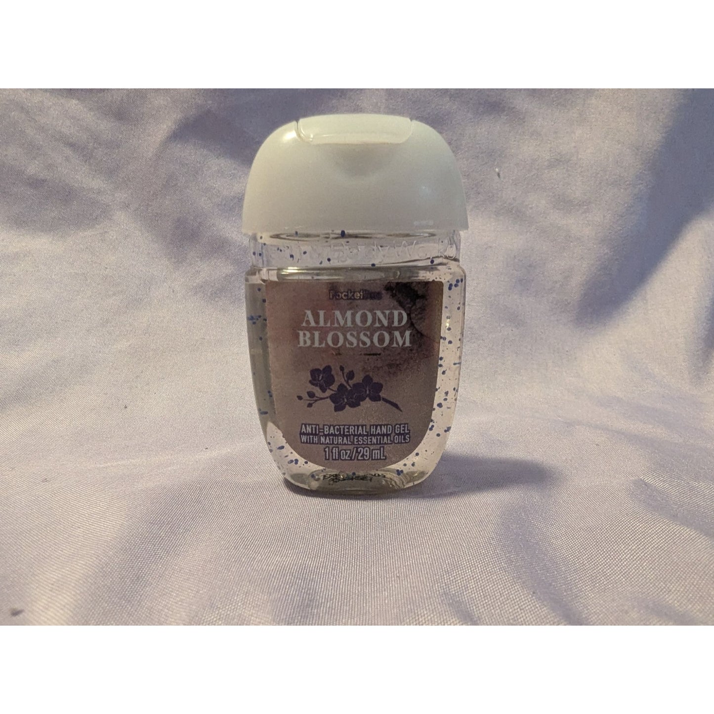 Bath & Body Works Almond Blossom Anti-Bacterial Hand Gel Natural Essential Oils