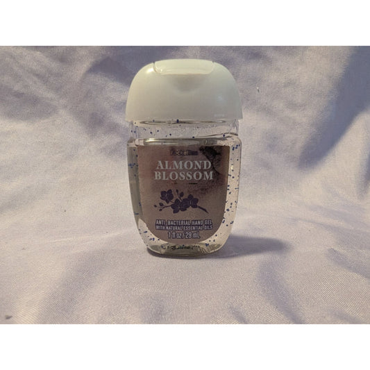 Bath & Body Works Almond Blossom Anti-Bacterial Hand Gel Natural Essential Oils