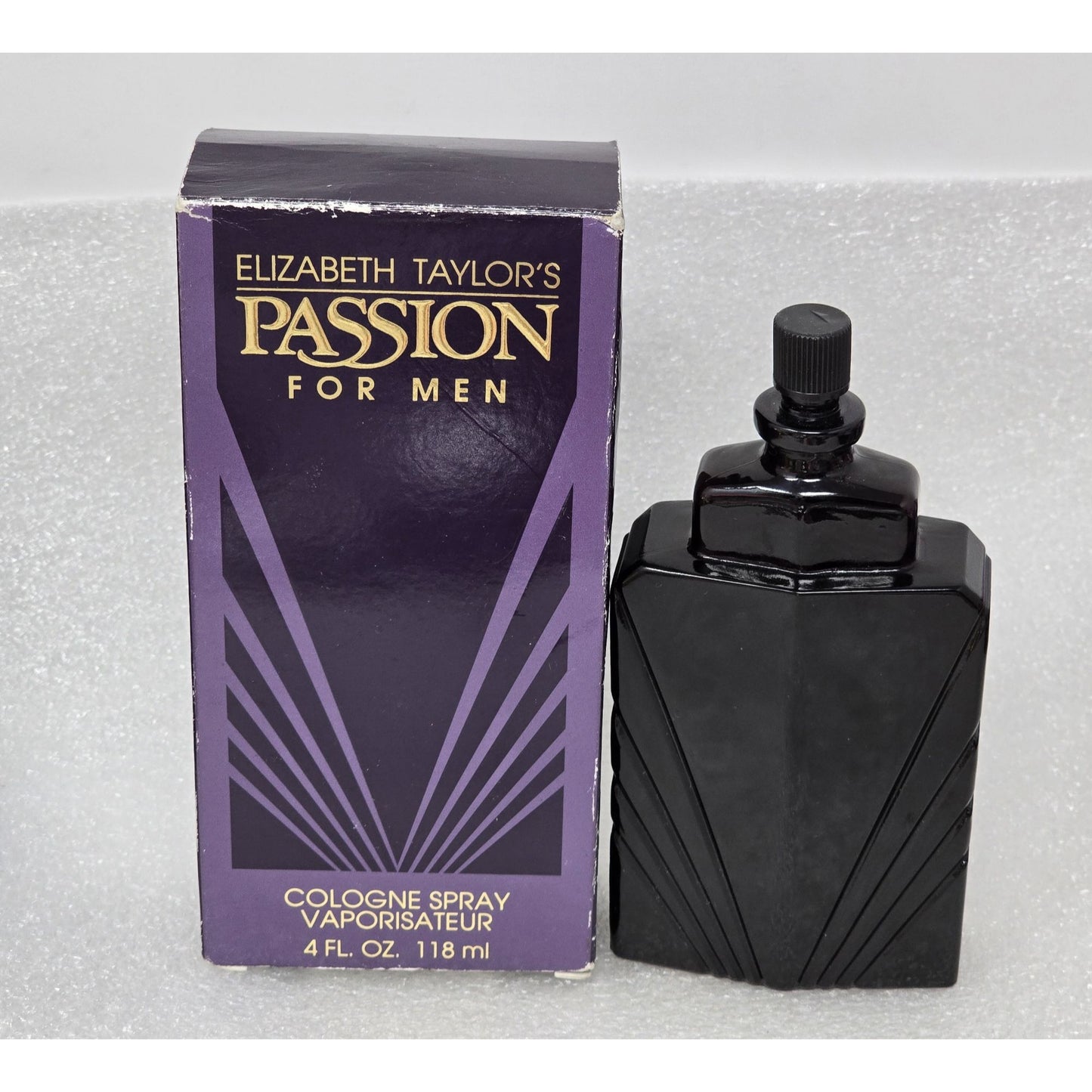 Elizabeth Taylor's Passion For Men Cologne Spray 4 Fl. Oz. 118 ml