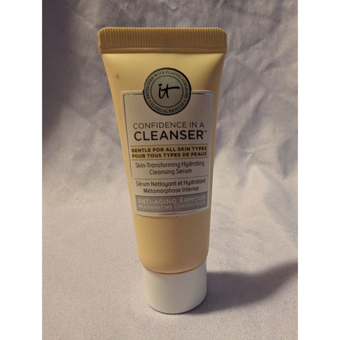 It Cosmetics Confidence In A Cleanser Travel Sz 0.6 Oz Hydrating Cleansing Serum