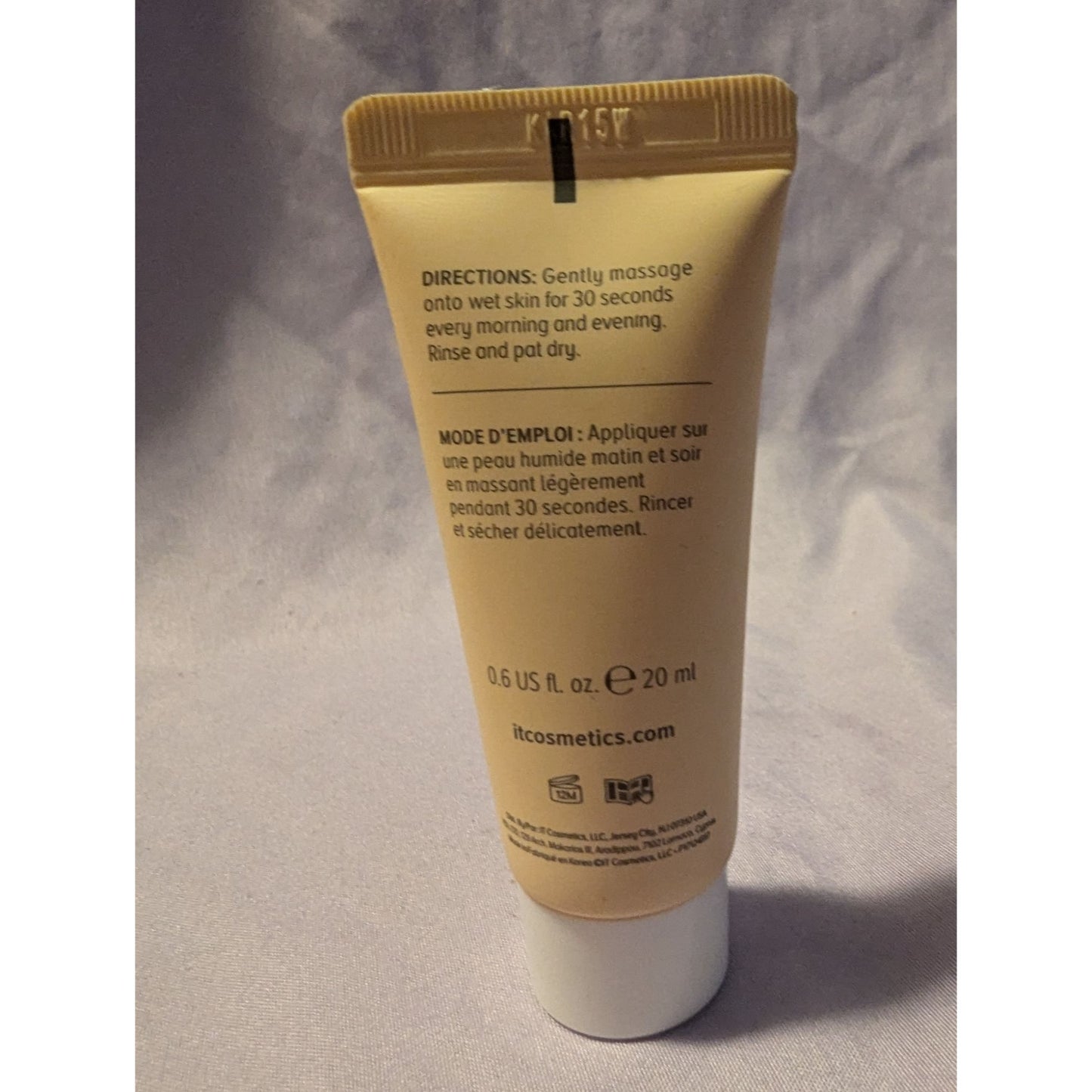 It Cosmetics Confidence In A Cleanser Travel Sz 0.6 Oz Hydrating Cleansing Serum