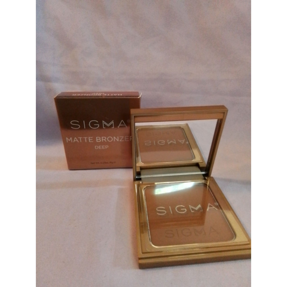 Sigma Matte Bronzer in Deep - 0.28 oz / 8g New in Box