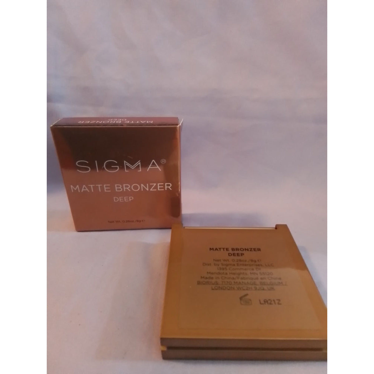 Sigma Matte Bronzer in Deep - 0.28 oz / 8g New in Box