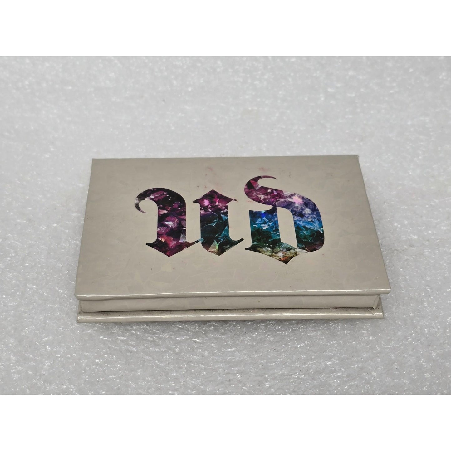 Urban Decay Stoned Vibes Mini Eyeshadow Palette 6 Shades Shimmery Matte Compact
