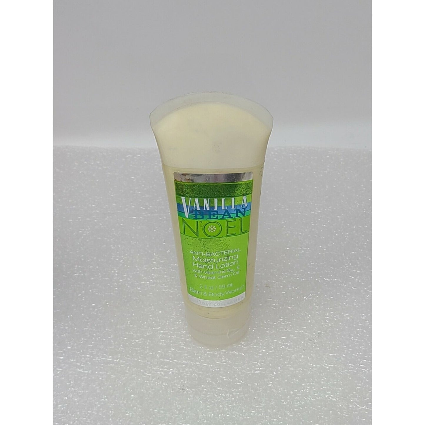 Bath & Body Works Moisturizing Hand Lotion Vanilla Bean Noel 2 oz