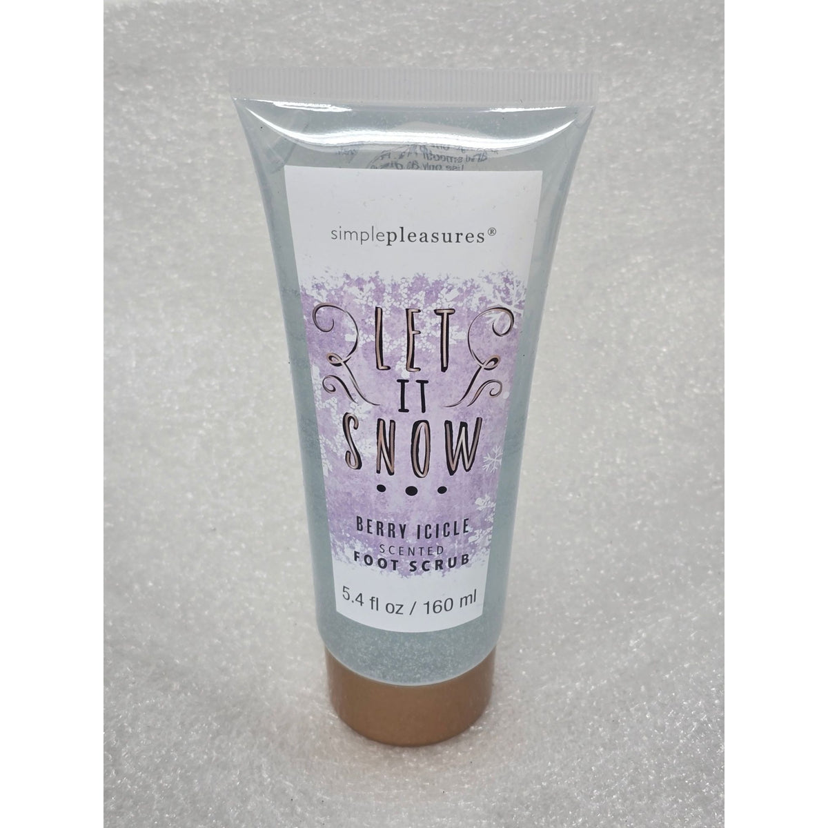 Simple Pleasures Let It Snow Berry Icicle Scented Foot Scrub 5.4 Fl Oz 160 Ml