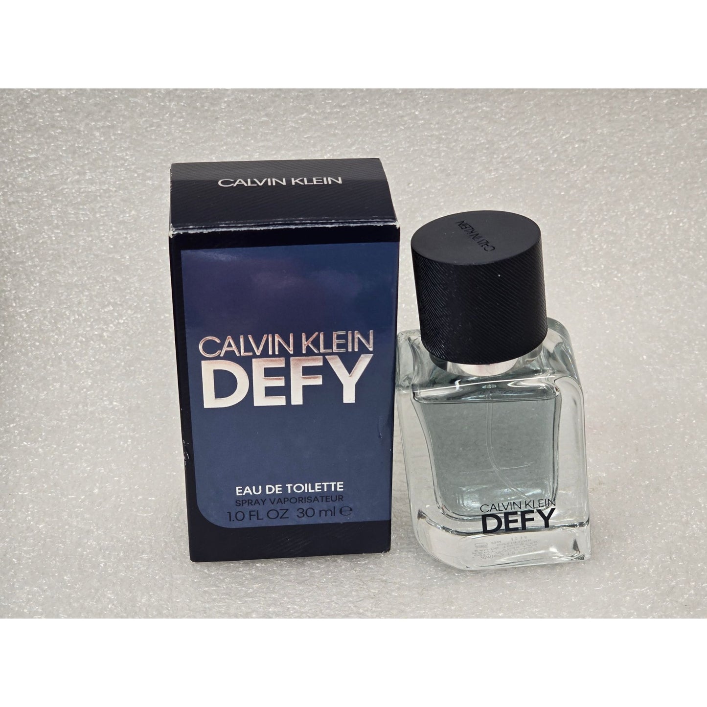 Calvin Klein Defy Eau De Toilette Cologne Spray 1.0 Fl Oz 30 Ml For Men