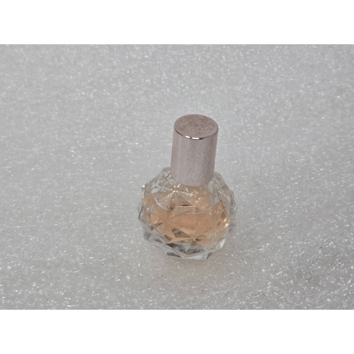 Ariana Grande Ari Eau De Parfum Mini Perfume .25 Oz Travel Size Fragrance