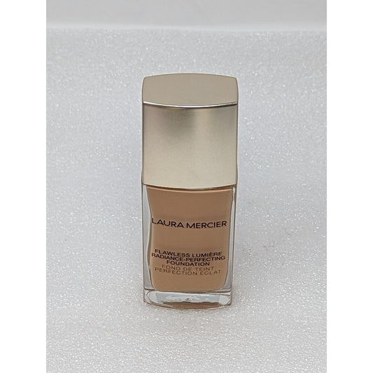 Laura Mercier 2N2 Linen Flawless Lumiere Radiance Perfecting Foundation