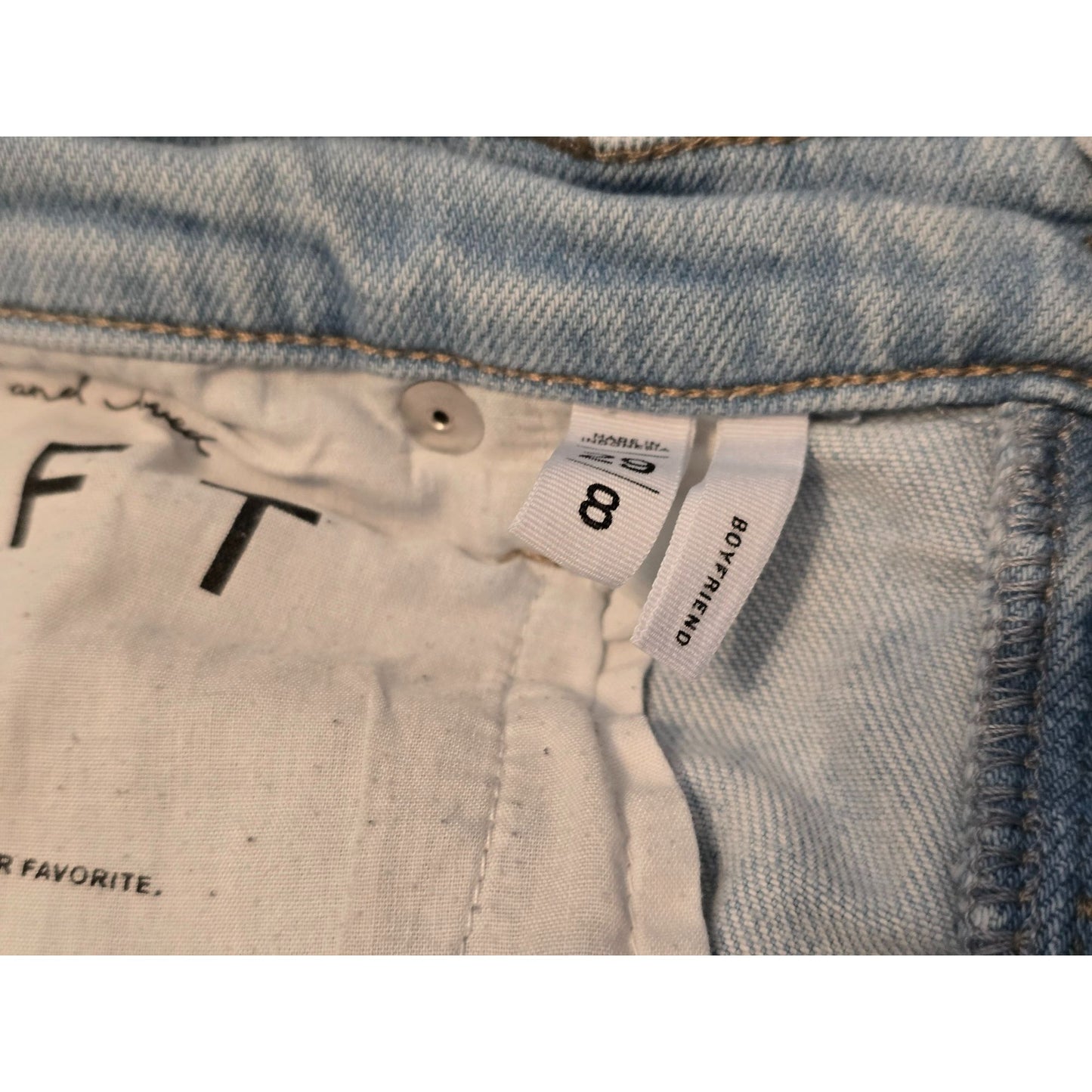 Ann Taylor LOFT Women's Boyfriend Jeans Size 8 Light Wash Cropped Raw Hem