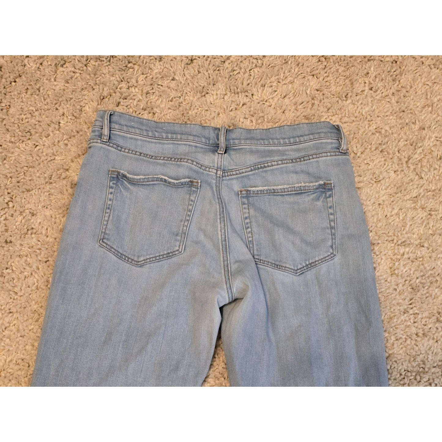 Ann Taylor LOFT Women's Boyfriend Jeans Size 8 Light Wash Cropped Raw Hem