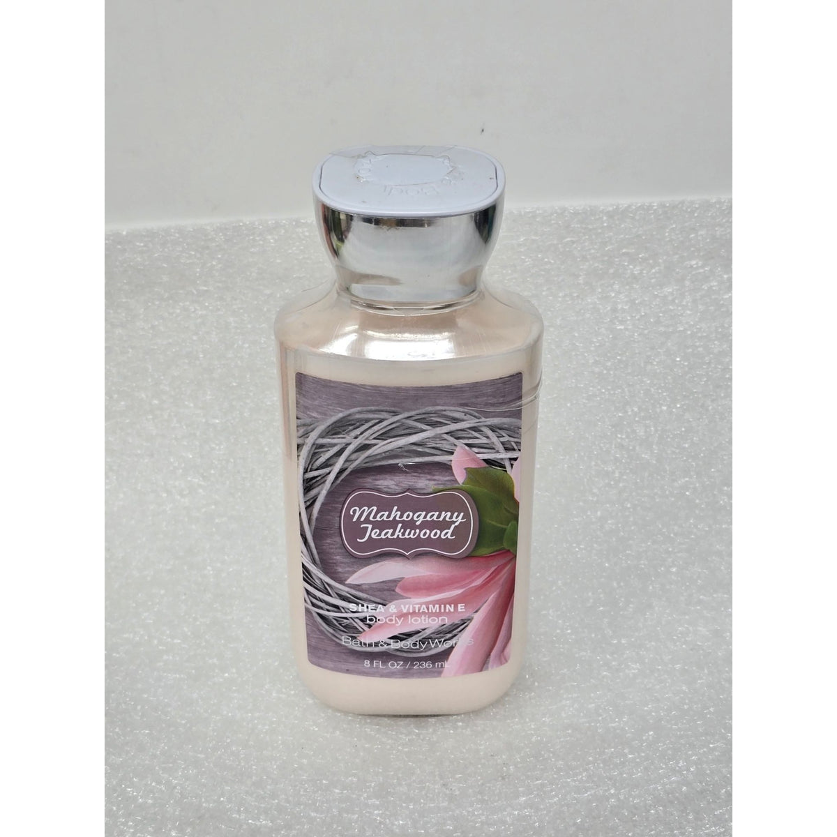 Bath & Body Works Mahogany Teakwood Shea & Vitamin E Body Lotion 8 Fl Oz
