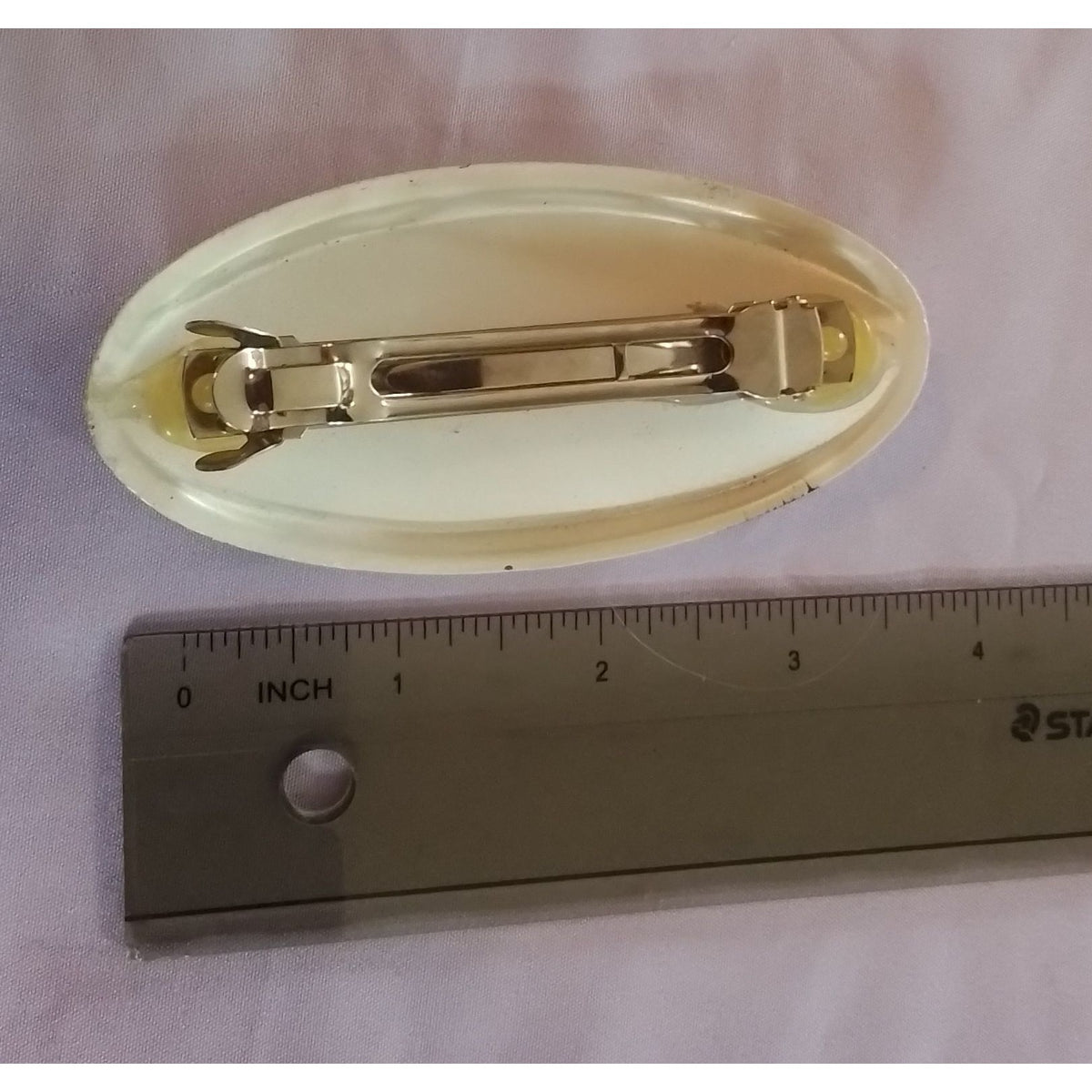 Vintage Oval Hair Clip With Star Pattern & Metal Barrette Closure