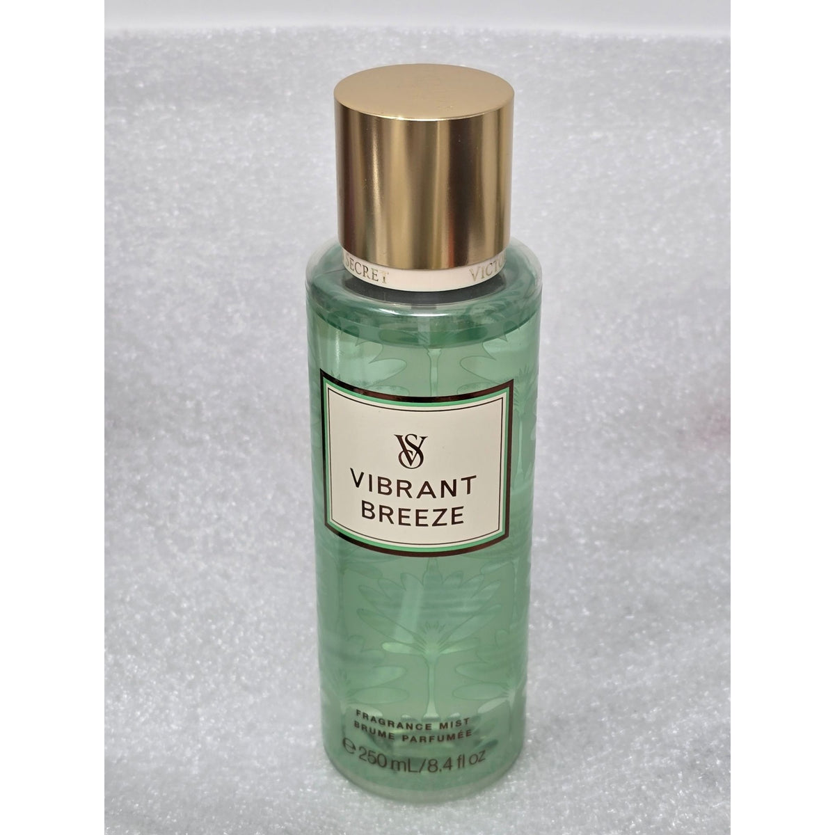 Victoria's Secret Vibrant Breeze Fragrance Mist 8.4 oz Coconut & Sandalwood