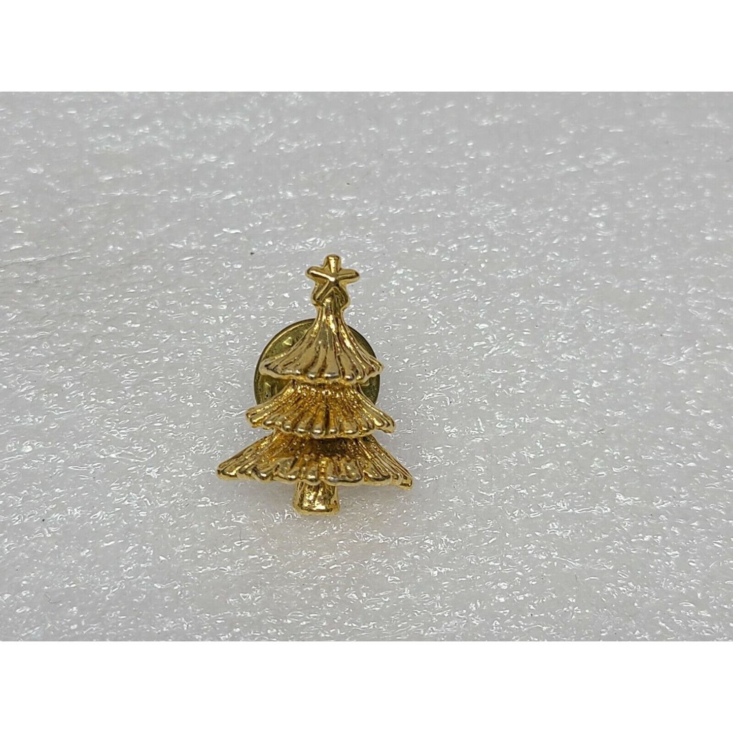 Vintage Gold Tone Christmas Tree Lapel Pin Brooch