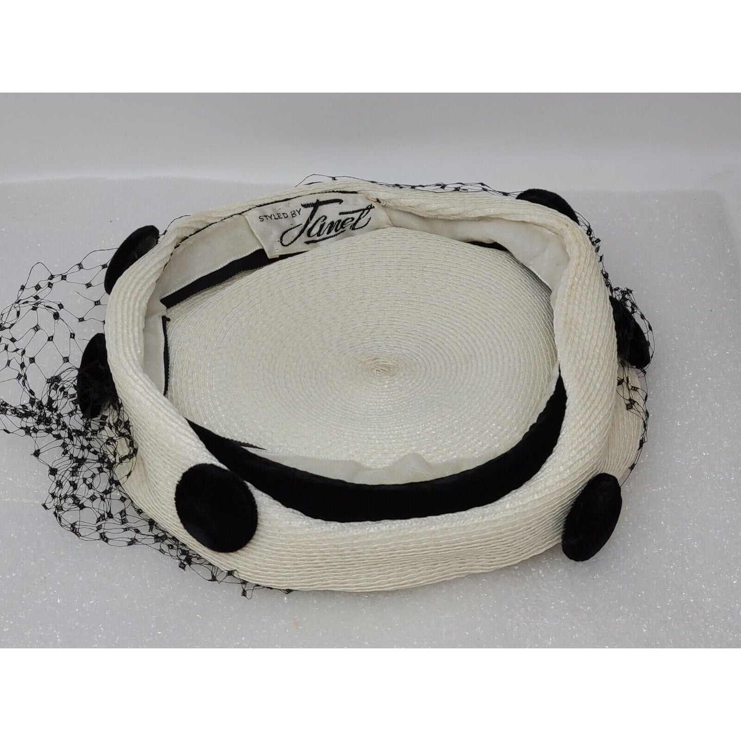 Vintage Styled by Janet Women's Hat White & Black