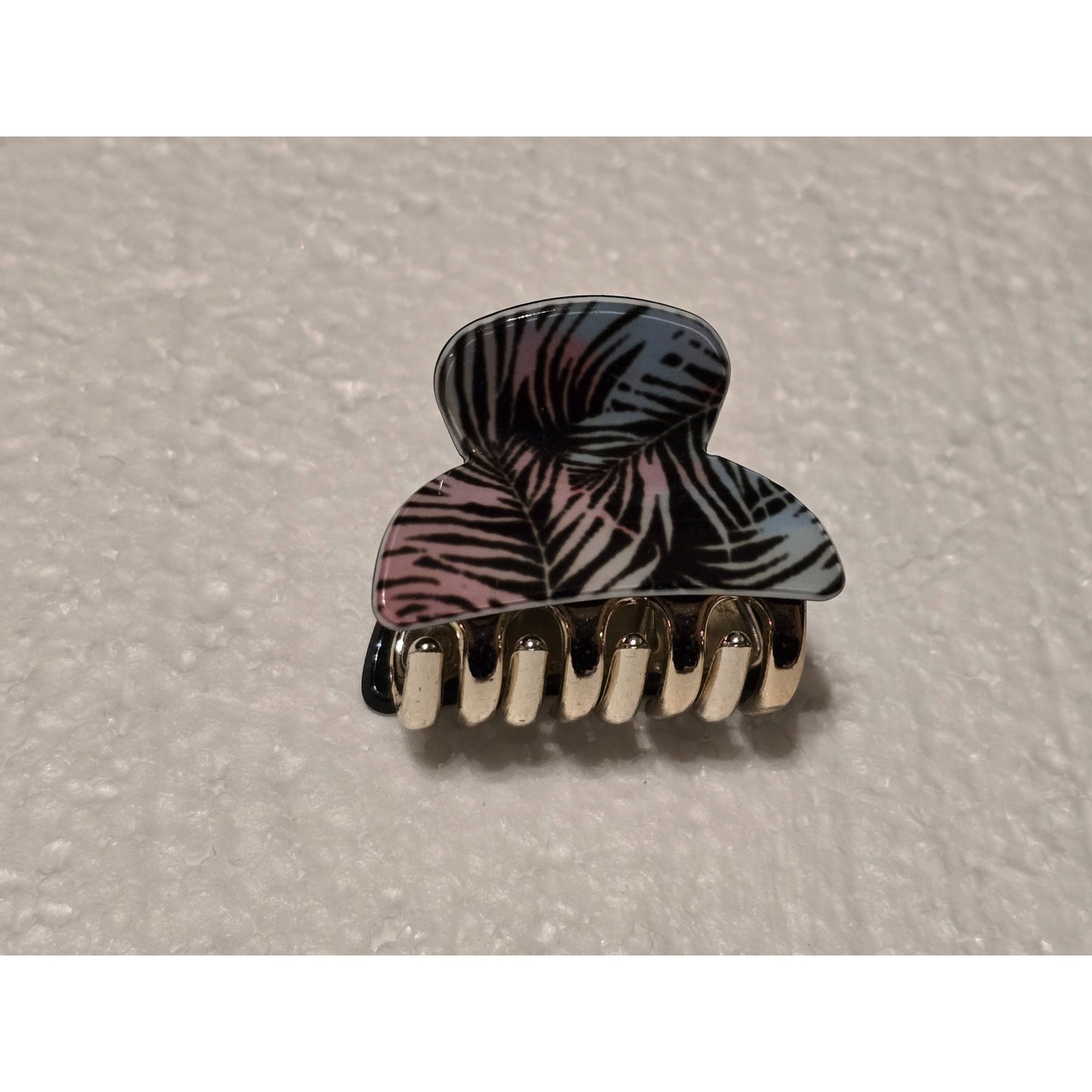 Small Hair Claw Clip With Tropical Leaf Print Design