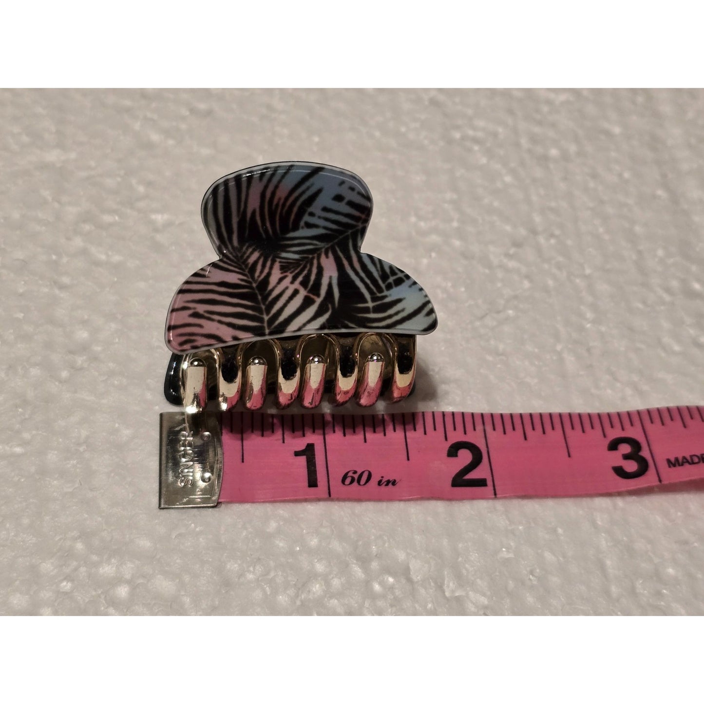 Small Hair Claw Clip With Tropical Leaf Print Design