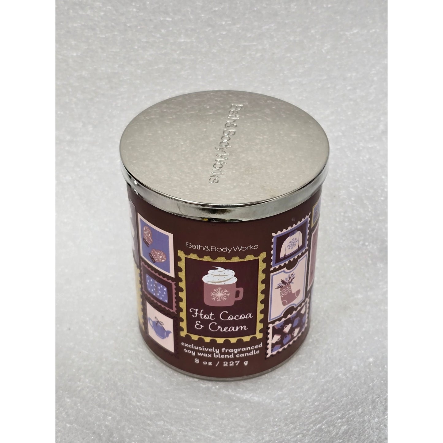 Bath & Body Works Hot Cocoa & Cream 8 oz Soy Wax Candle Fragranced Single Wick