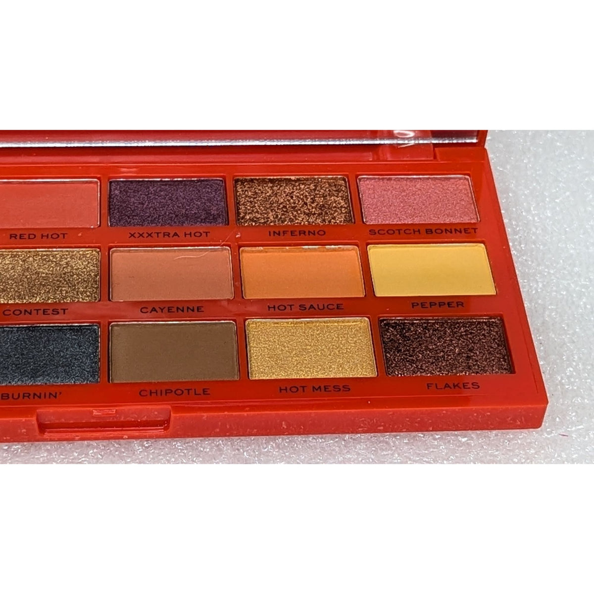 I Heart Revolution Tasty Chilli Eyeshadow Shadow Palette  18 Spicy Shades