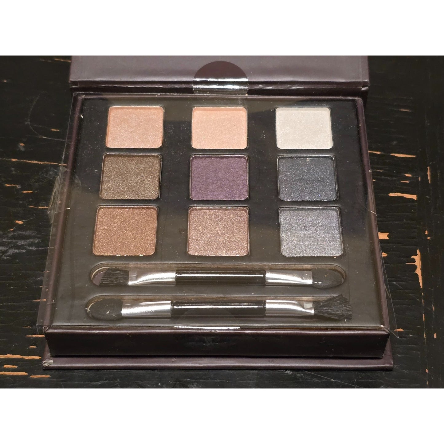 Max Studio Eye Beauty Box With 9 Eyeshadows & 2 Dual-Ended Brushes