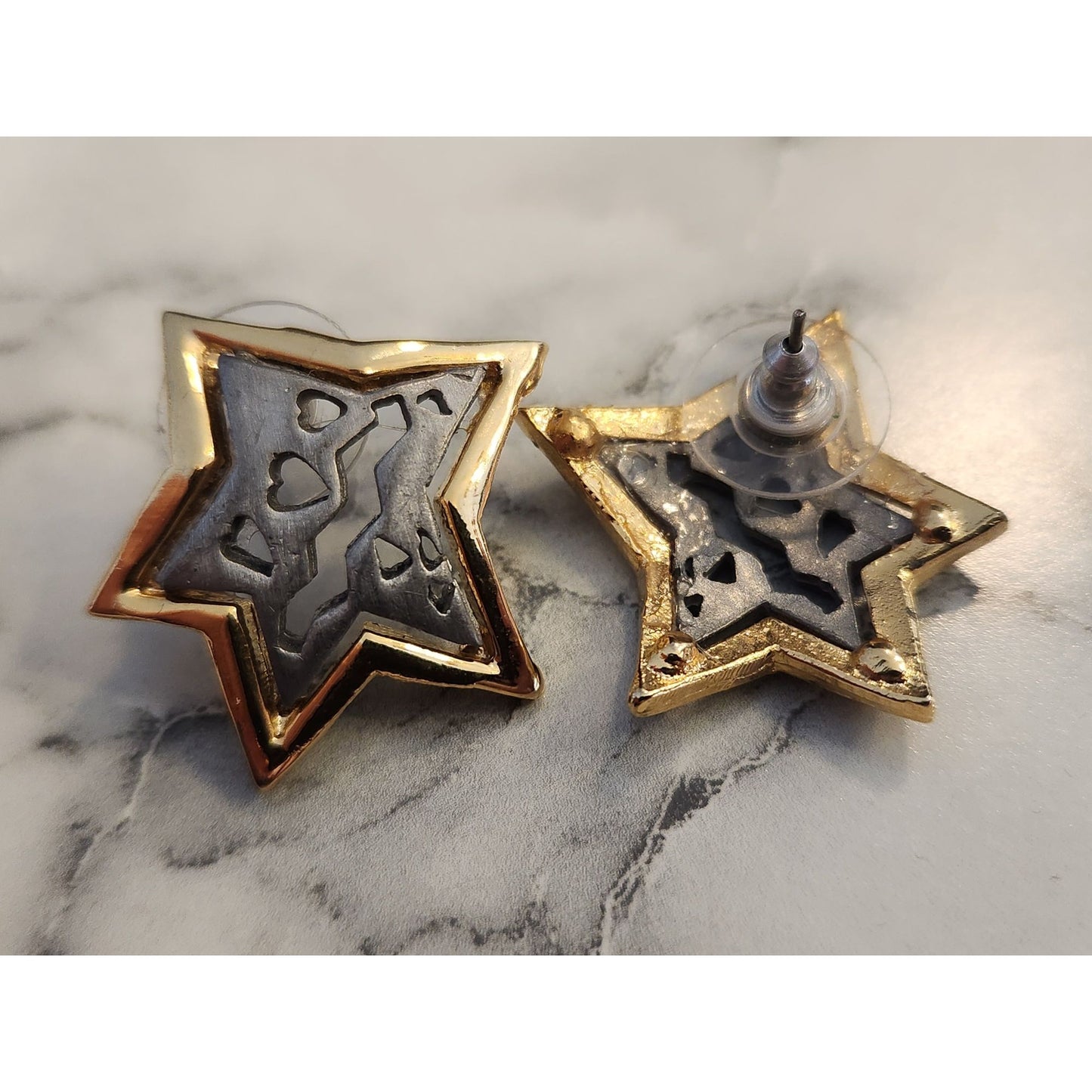 Star-Shaped Gold Tone Stud Earrings With Black Velvet Pouch