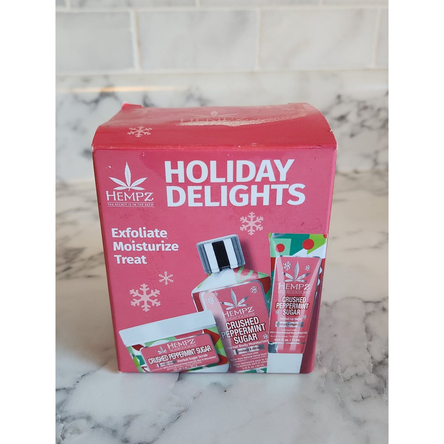 Hempz Holiday Delights Crushed Peppermint Sugar Exfoliate & Moisturize Treat Set