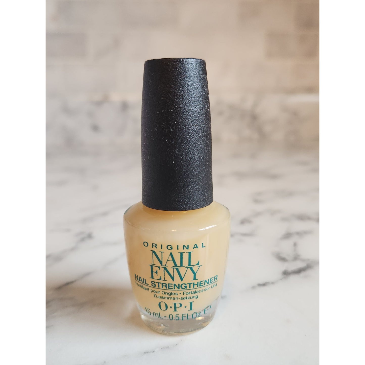 OPI Breakfast At Tiffanys On-The-Go Nail Care Kit Avoplex Hand Cream Strengthener