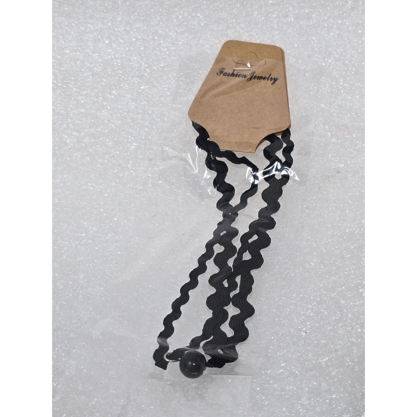 Fashion Jewelry Black Wavy Choker Necklace With Bead Pendant