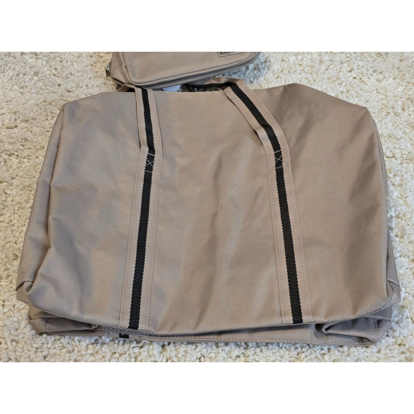 DSW Weekender Tote & Makeup Bag Matching Set Tan & Black Zipper Pockets NWT