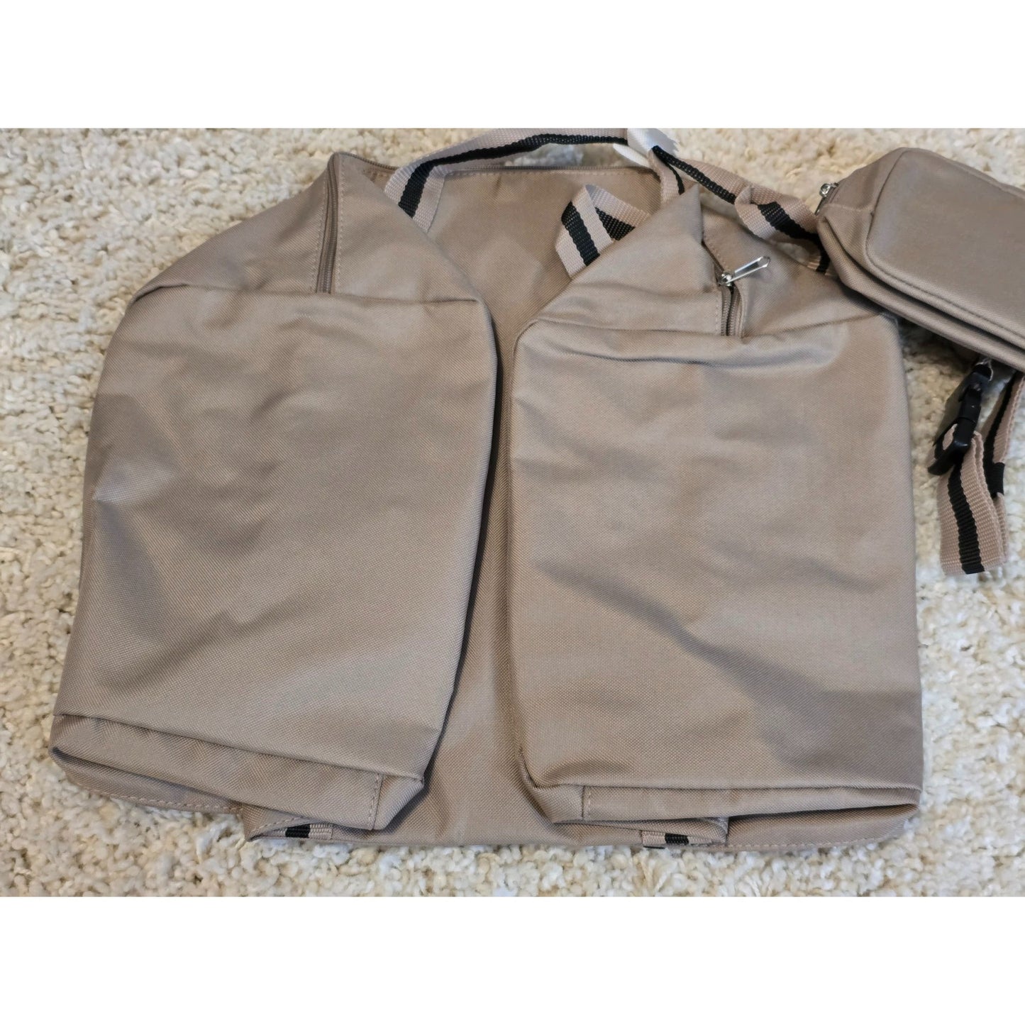 DSW Weekender Tote & Makeup Bag Matching Set Tan & Black Zipper Pockets NWT