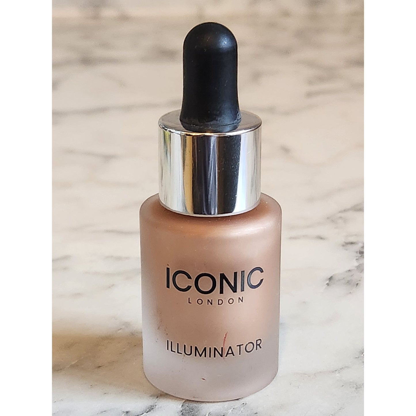 Iconic London Illuminator Highlighter 13.5ml Original Shade Glow Enhancer