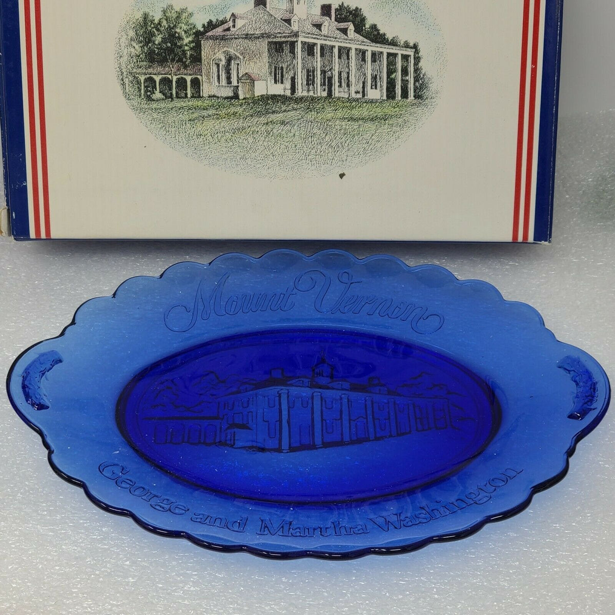 Vintage Avon Mount Vernon Cobalt Blue Plate w/George & Martha Washington Soaps