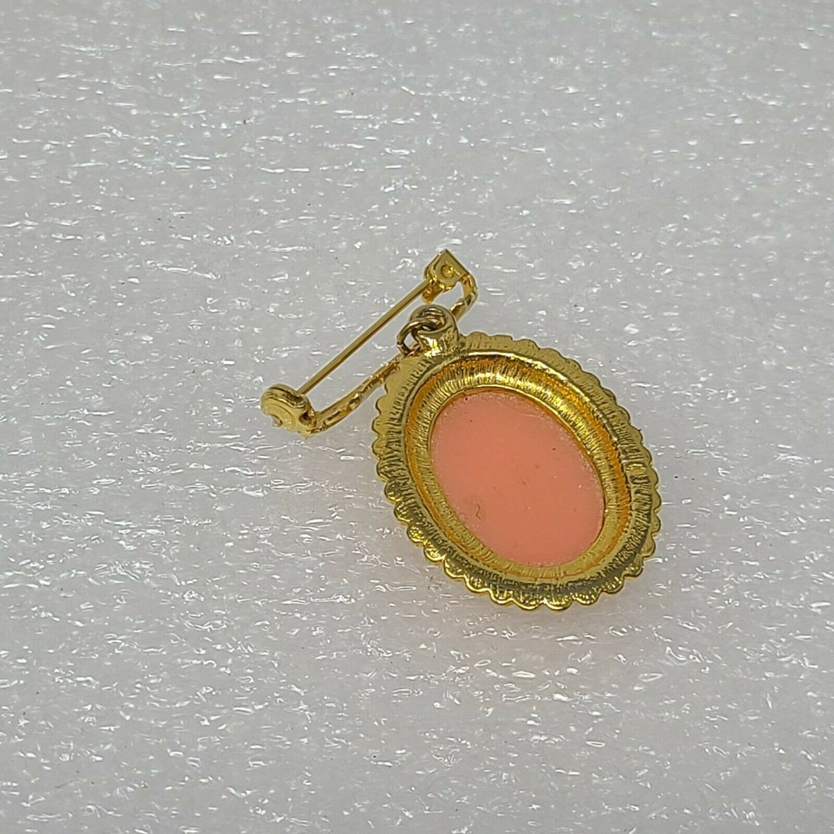 Vintage Dangling Cameo Brooch Pin W/ Bow Gold Tone