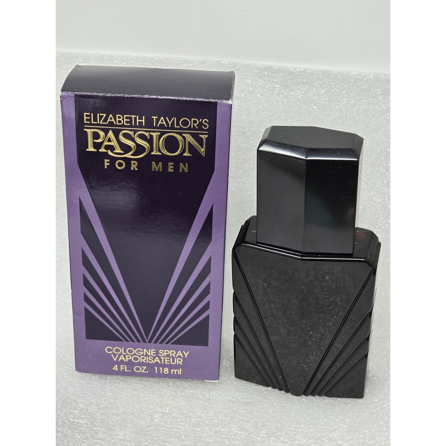 Elizabeth Taylors Passion For Men Cologne Spray 4 Fl. Oz. / 118 Ml