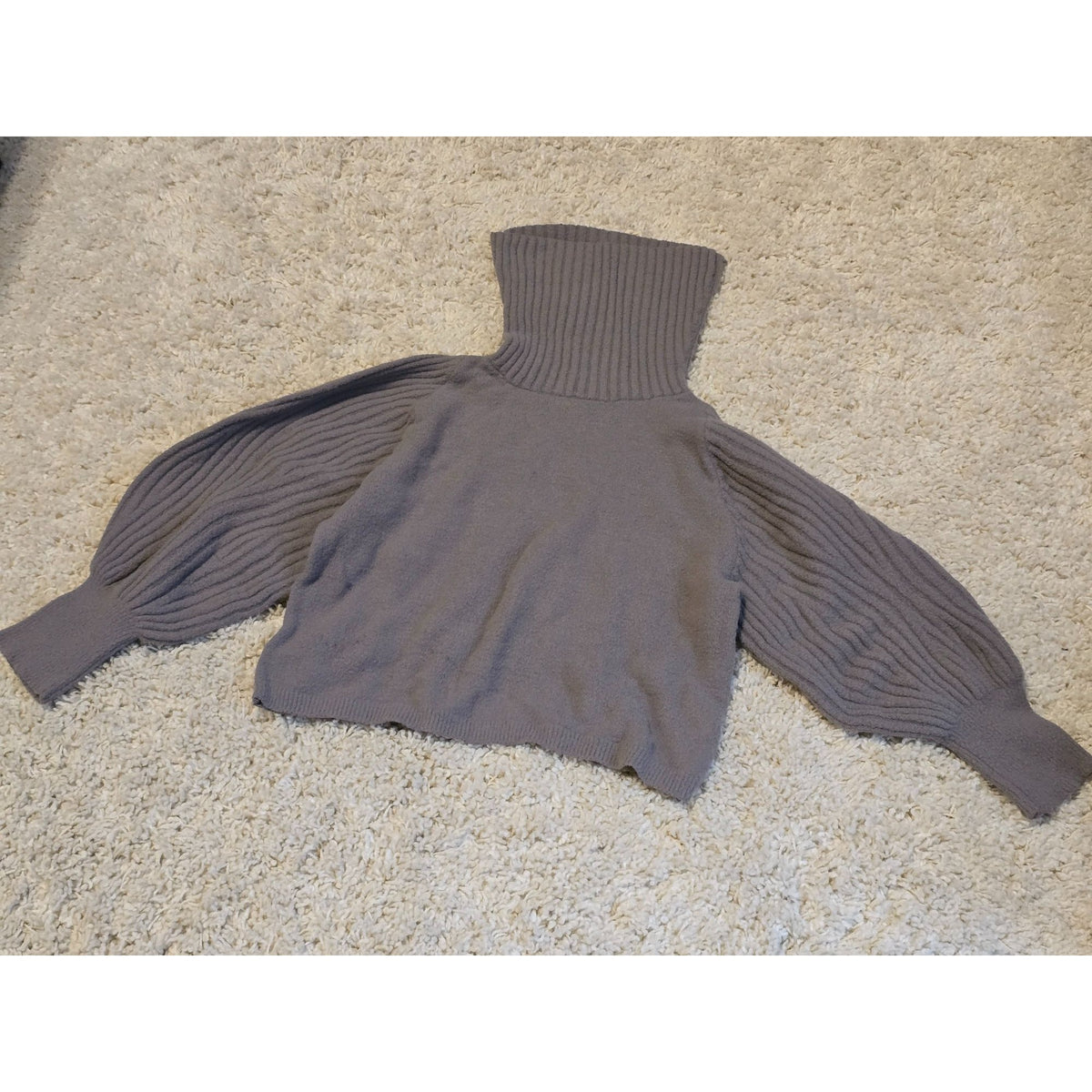 Express Women's L Gray Turtleneck Sweater Balloon Sleeve Oversized Ribbed Knit