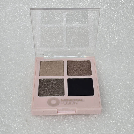 Mineral Fusion Quad Eyeshadow Palette Neutral Tones For Day & Night Looks