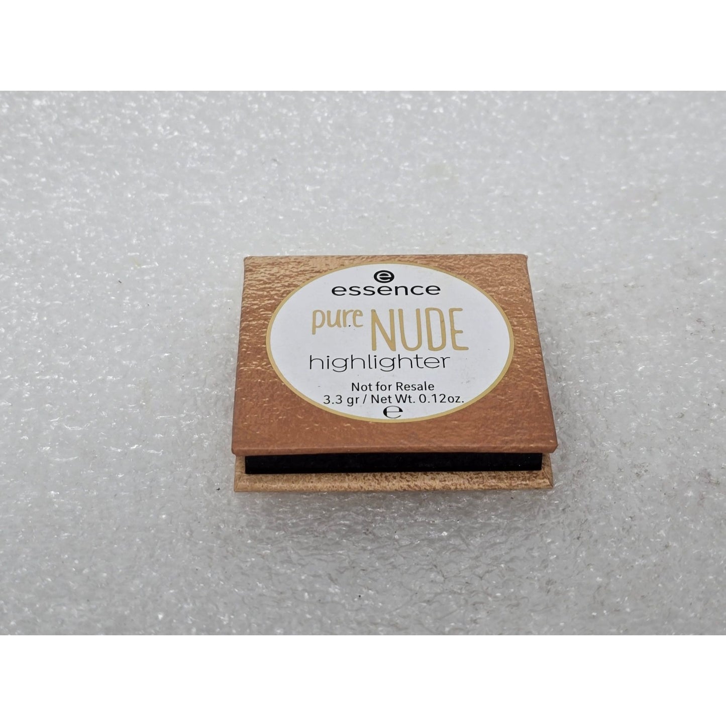 Essence Pure Nude Highlighter 010 Popping Champagne 3.3g Vegan Compact