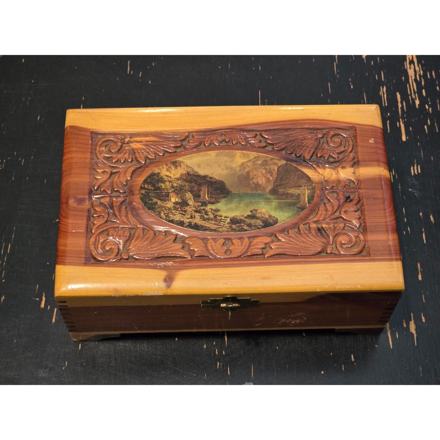 Vintage Cedar Keepsake Jewelry Box Hand Carved Scenic Lid Dovetail Wood 9.25"
